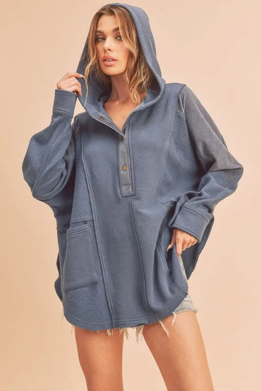 Aemi   Co Dove Hooded Pullover