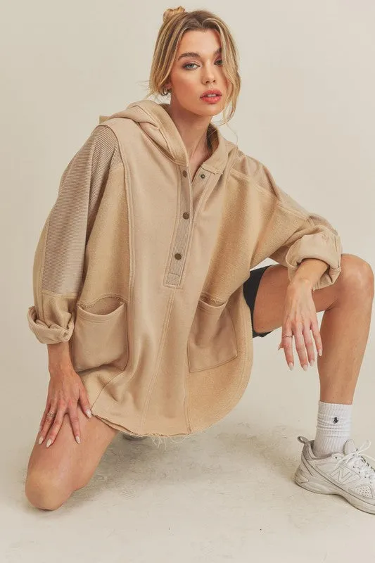 Aemi   Co Dove Hooded Pullover