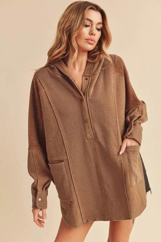 Aemi   Co Dove Hooded Pullover