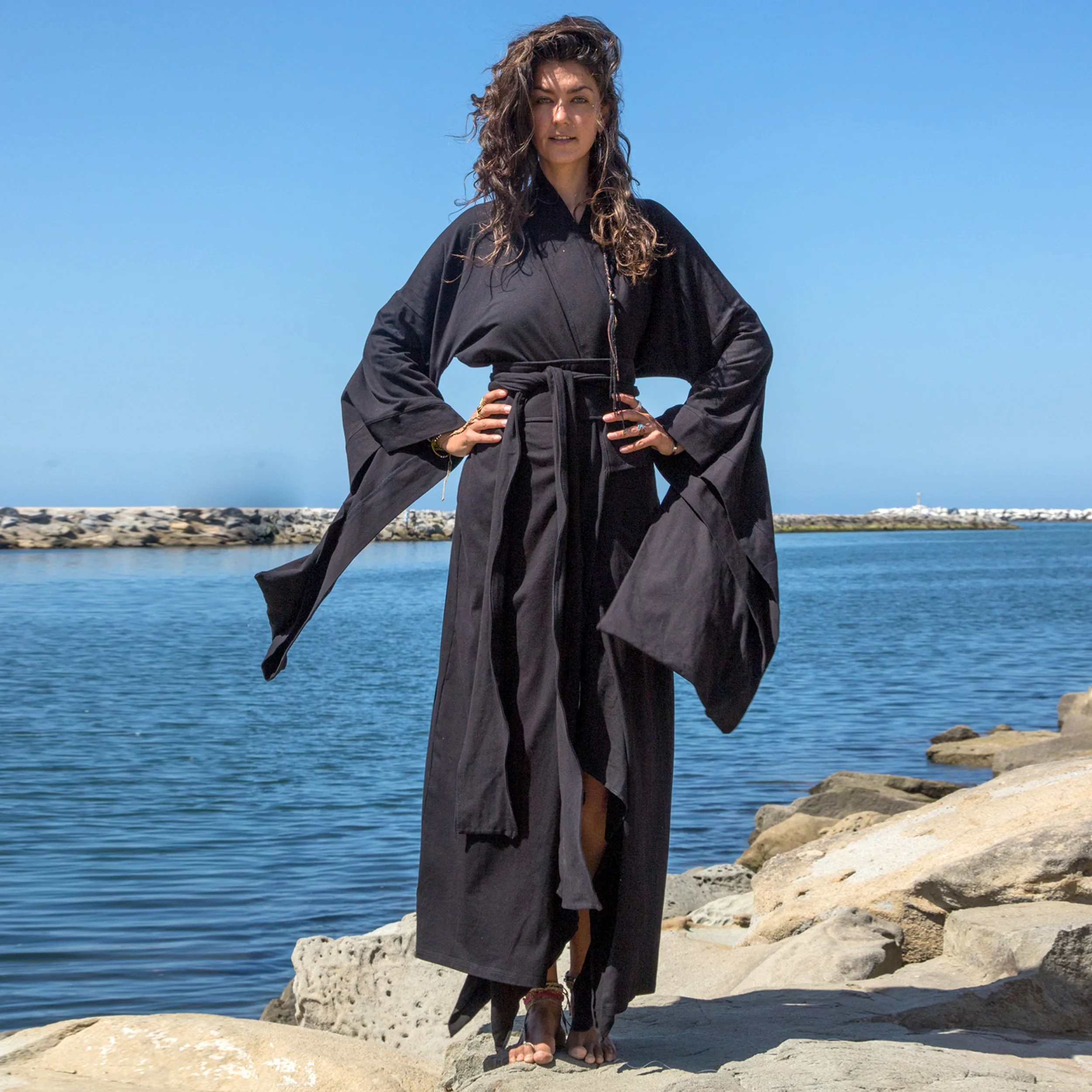 Air Nomad | Traditional Kimono in Black | Her