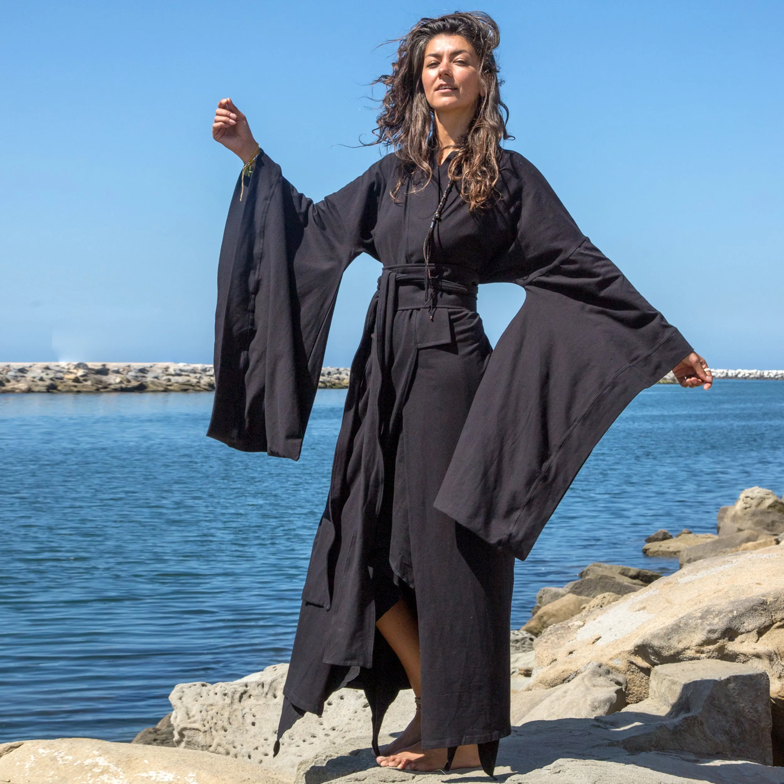 Air Nomad | Traditional Kimono in Black | Her