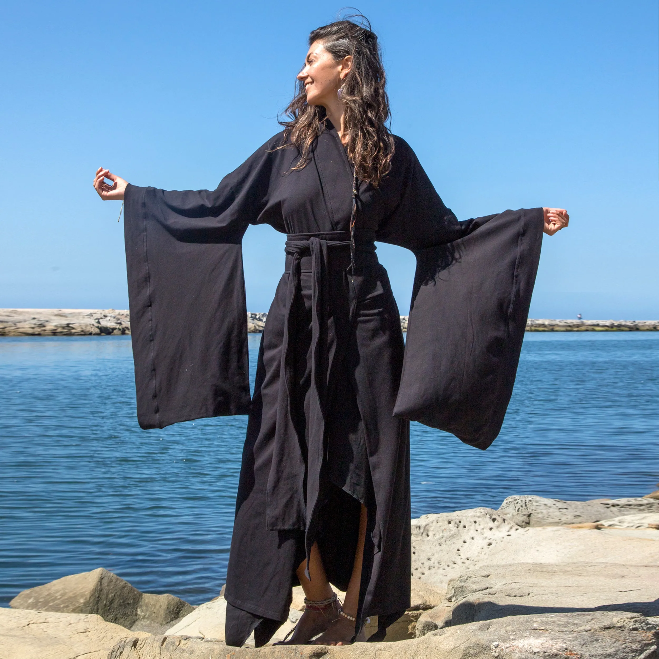 Air Nomad | Traditional Kimono in Black | Her