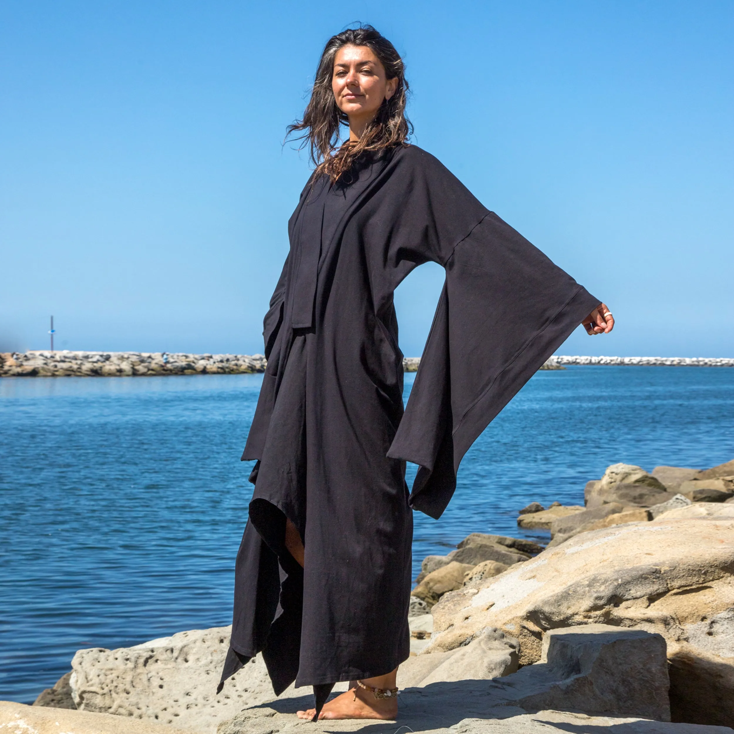 Air Nomad | Traditional Kimono in Black | Her