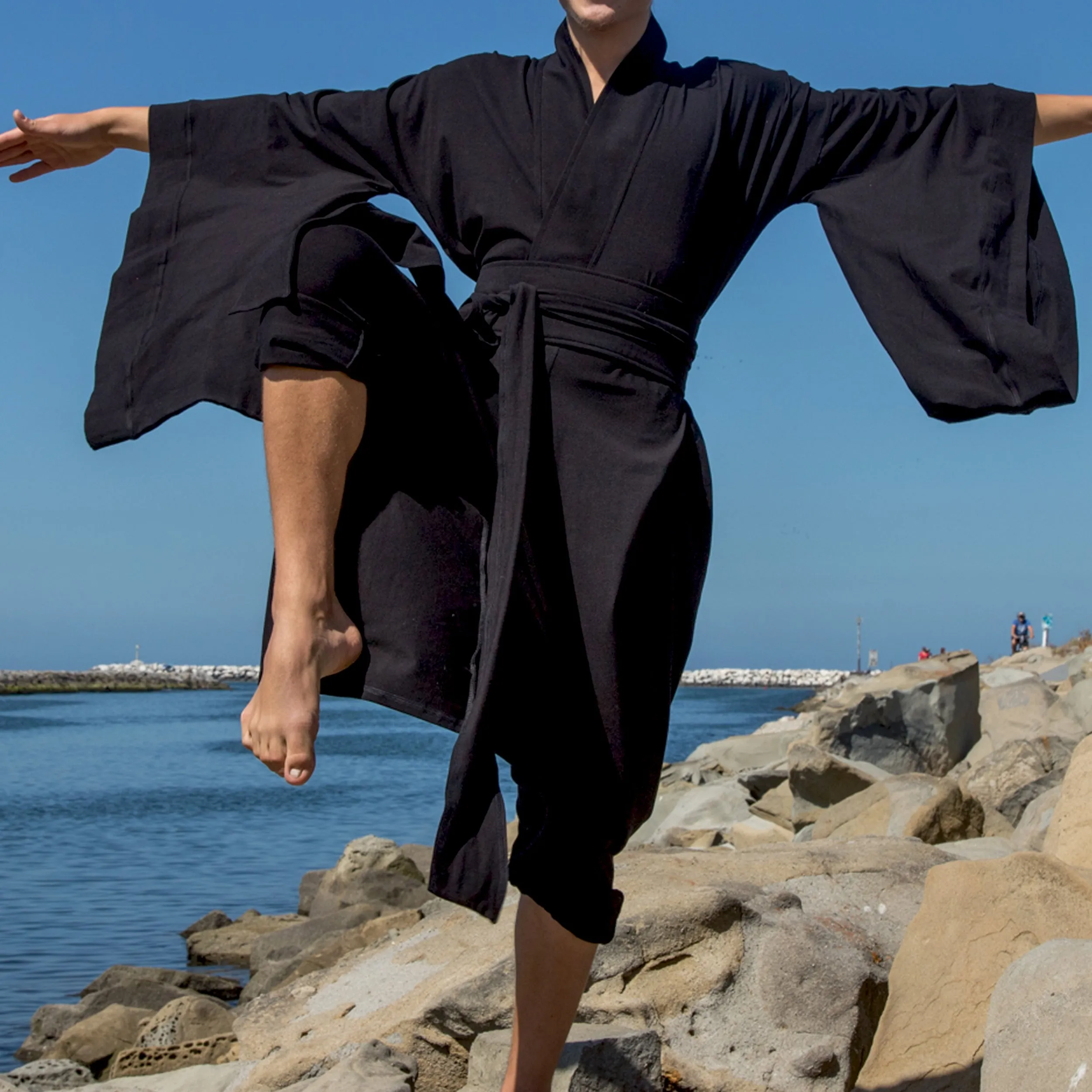 Air Nomad | Traditional Kimono in Black | Him