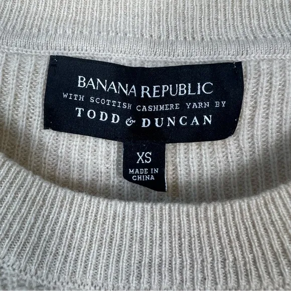 Banana Republic Todd &amp; Duncan Scottish Cashmere Sweater Ruffled Sleeve Cream XS
