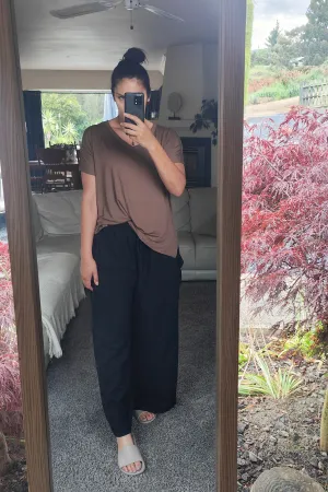 Basic V-neck Tee - Mocha