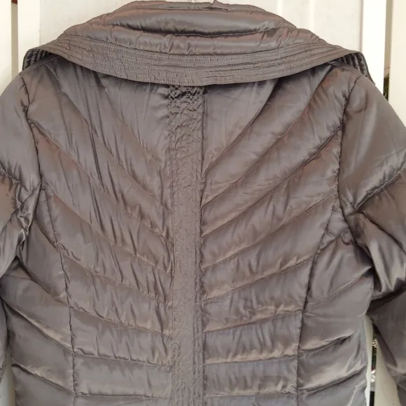 BERNARDO goose down gray puffer coat
