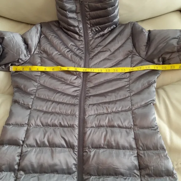 BERNARDO goose down gray puffer coat