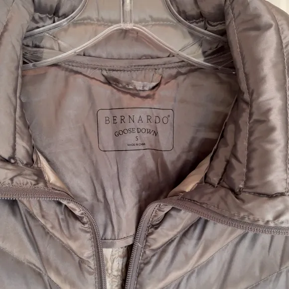 BERNARDO goose down gray puffer coat