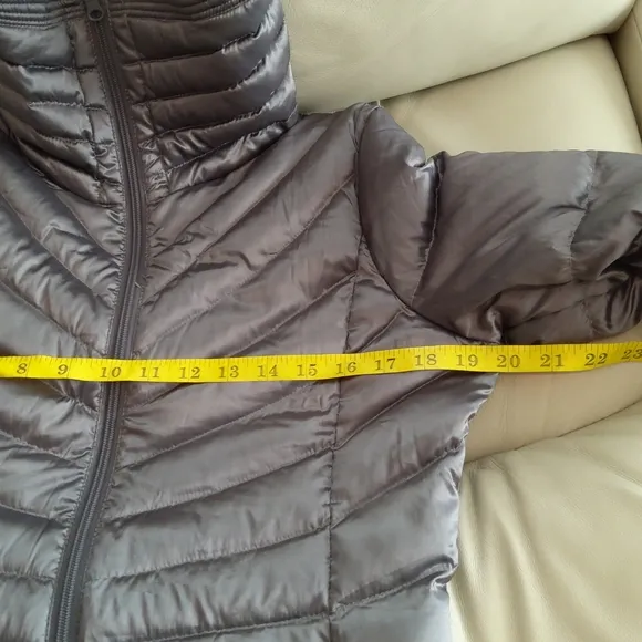 BERNARDO goose down gray puffer coat