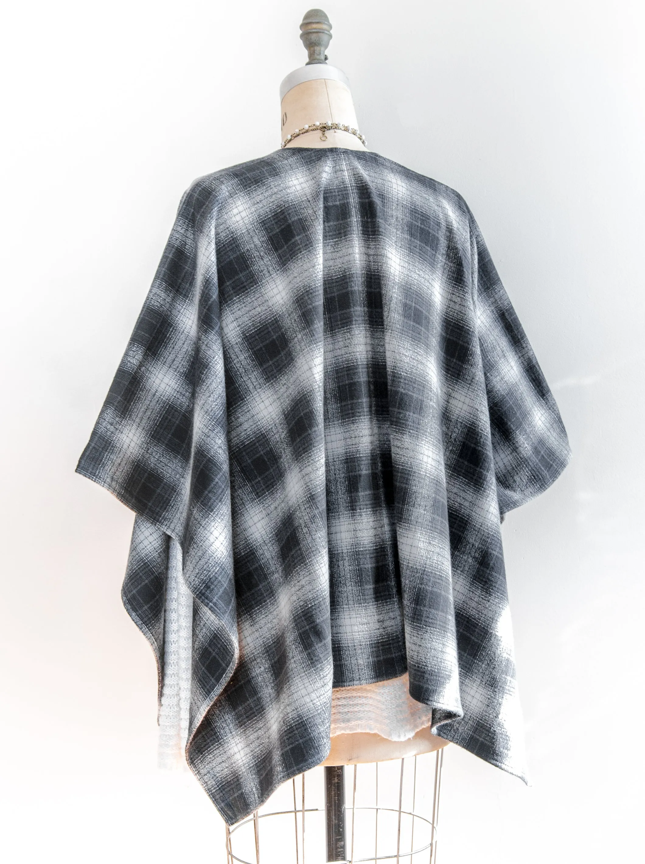 Black Night Plaid Kimono