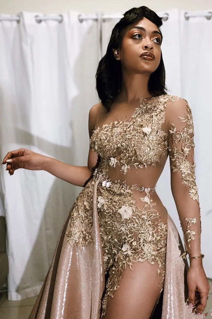 Charming Long Sleeve Long Split Prom Dress With Lace Appliques