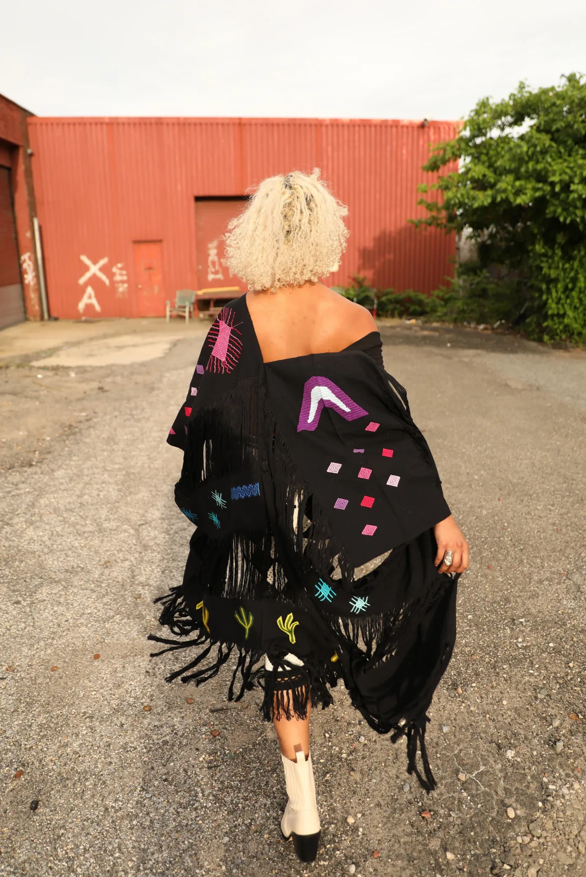 Cosmic Poncho Black