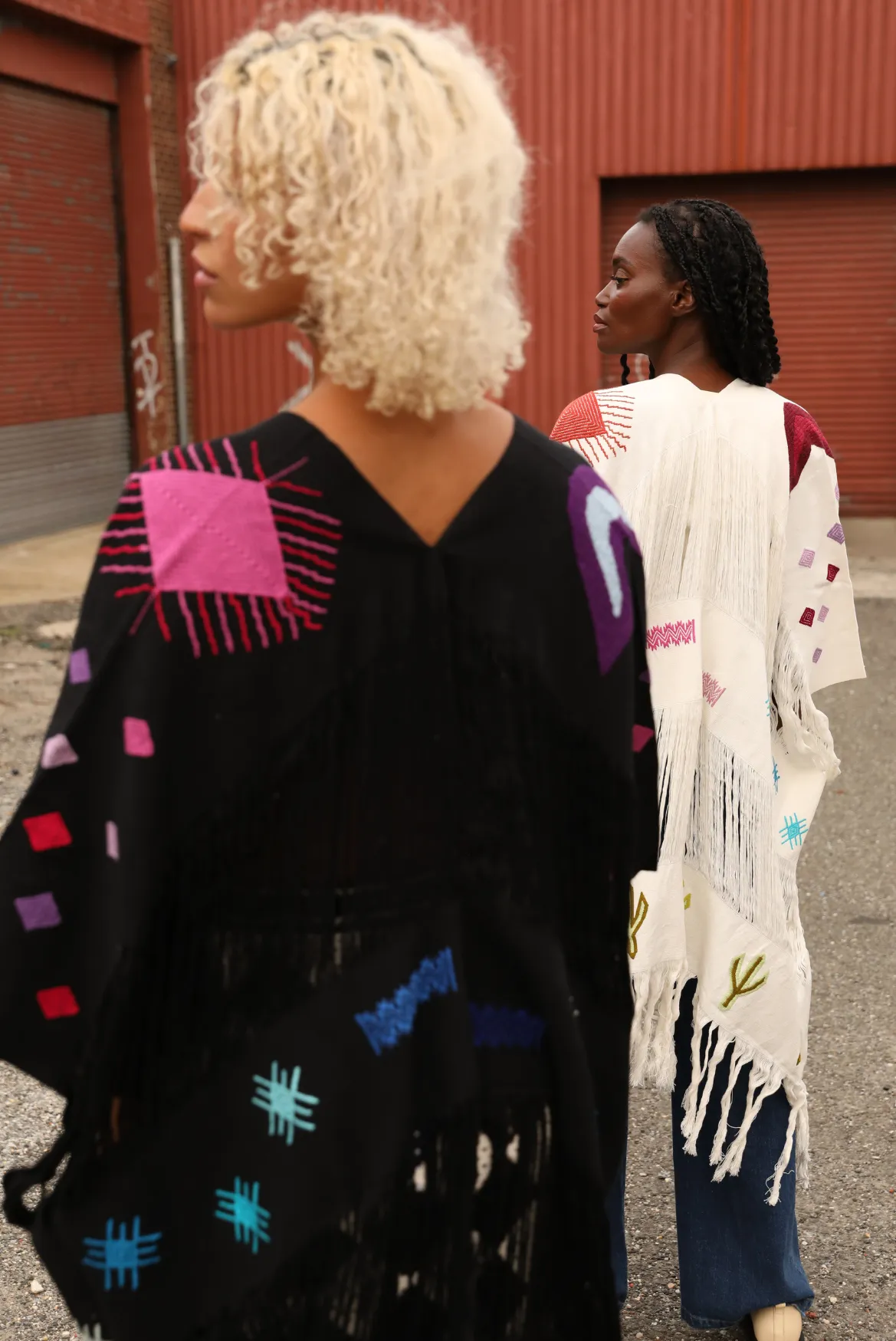 Cosmic Poncho Black