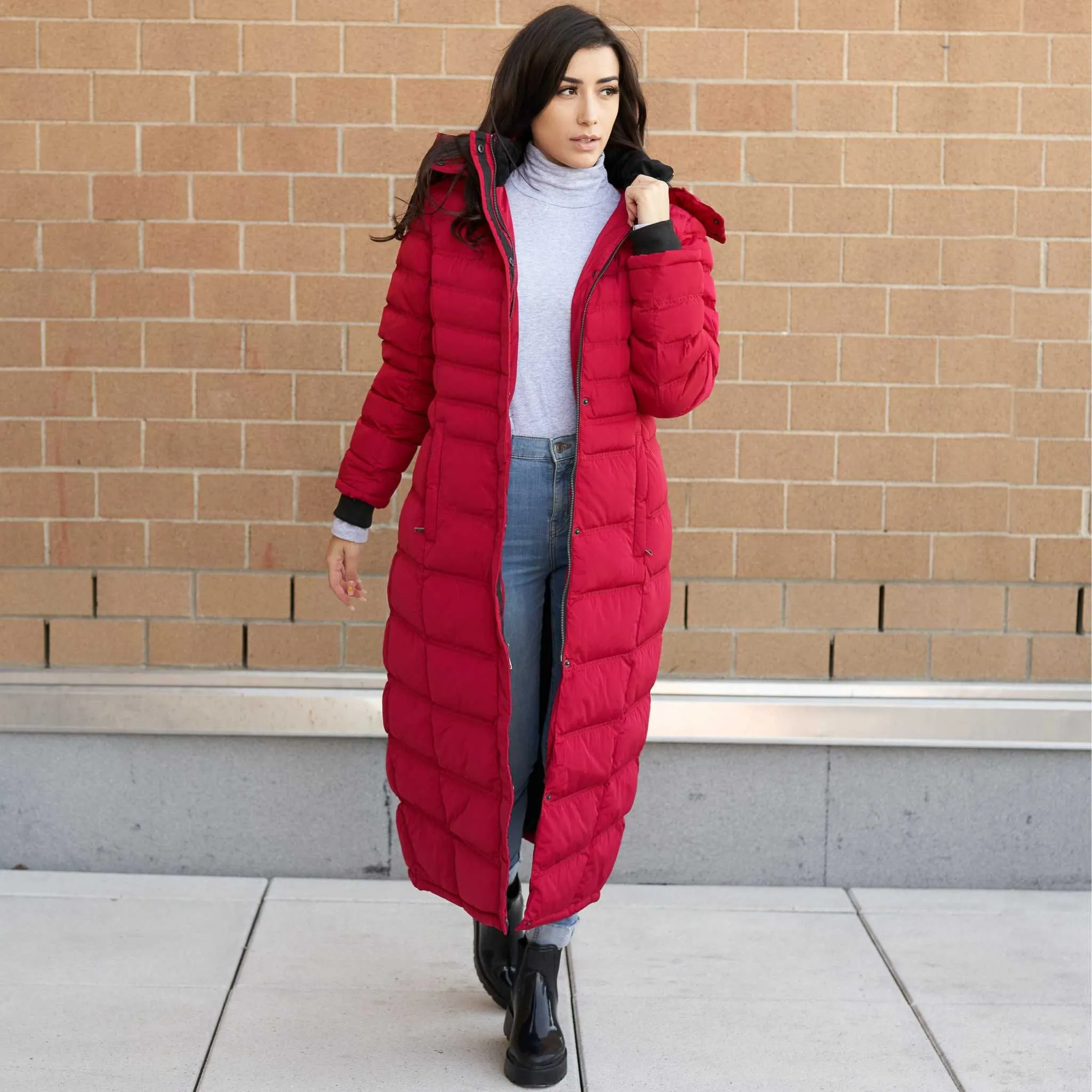 ELORA Full-Length Puffer Coat for Women - Stylish Winter Maxi Coat (47 Inch)