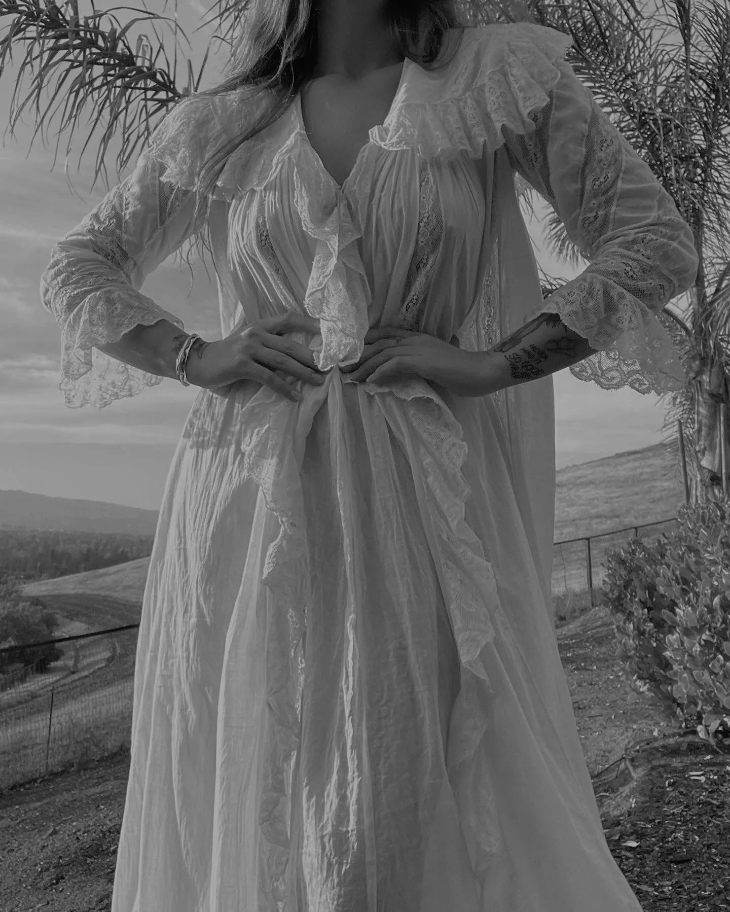 Rare Turn Of The Century Insertion Lace Ruffle Capelet Trousseau Peignoir