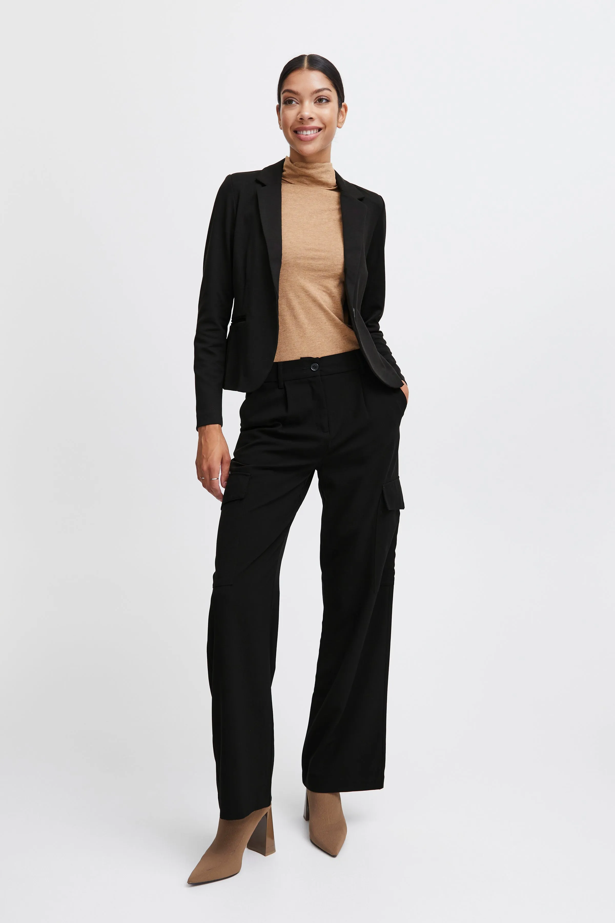 Rizette Blazer | Black