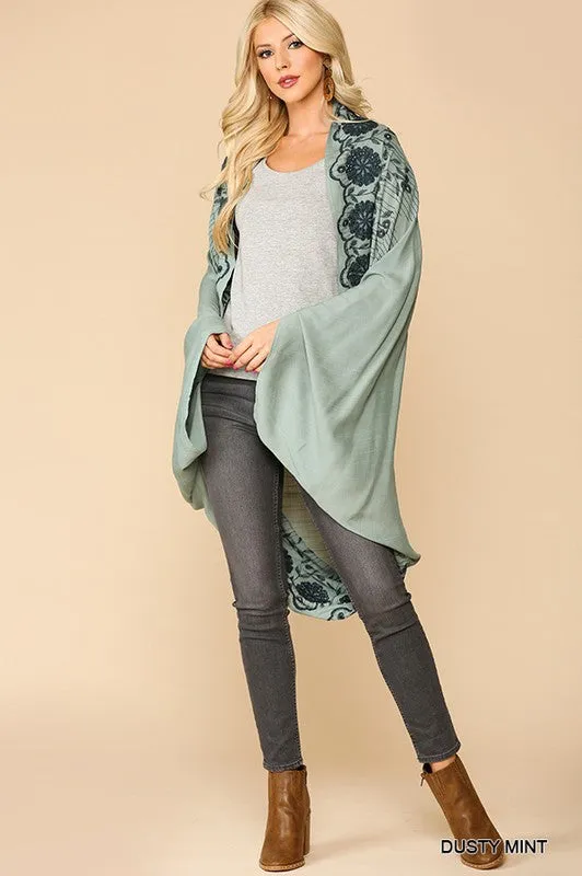 SHIRA EMBROIDERED COCOON KIMONO MINT