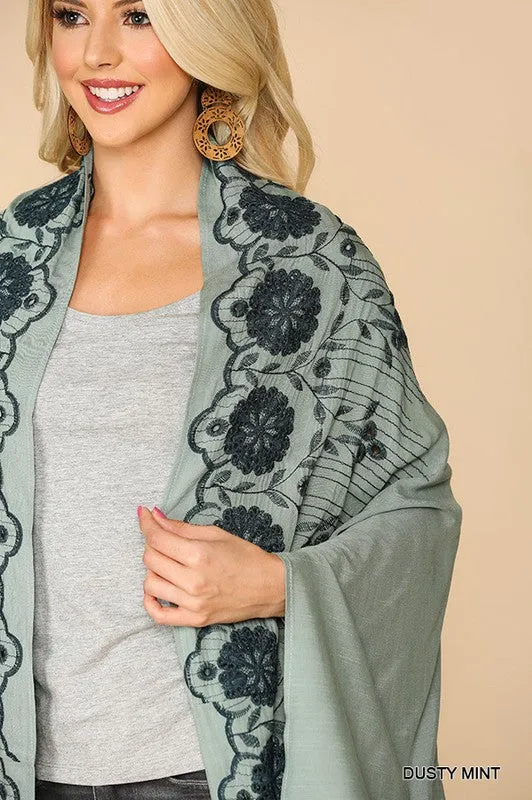 SHIRA EMBROIDERED COCOON KIMONO MINT