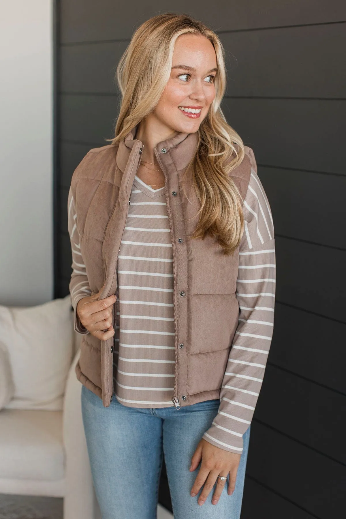Sights Unseen Puffer Vest- Mocha