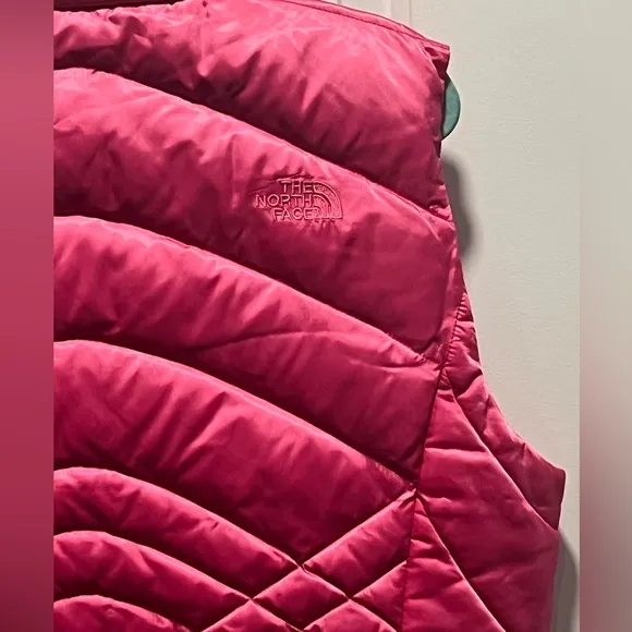 The North Face Women's 550 Down Vest - Pink - EUC