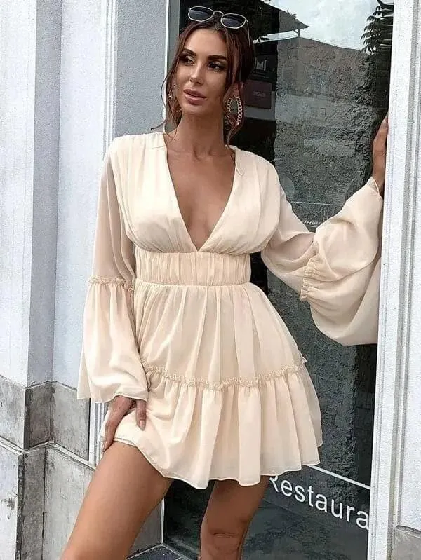 V-neck Ruffle Hem Vacation Dress M0206